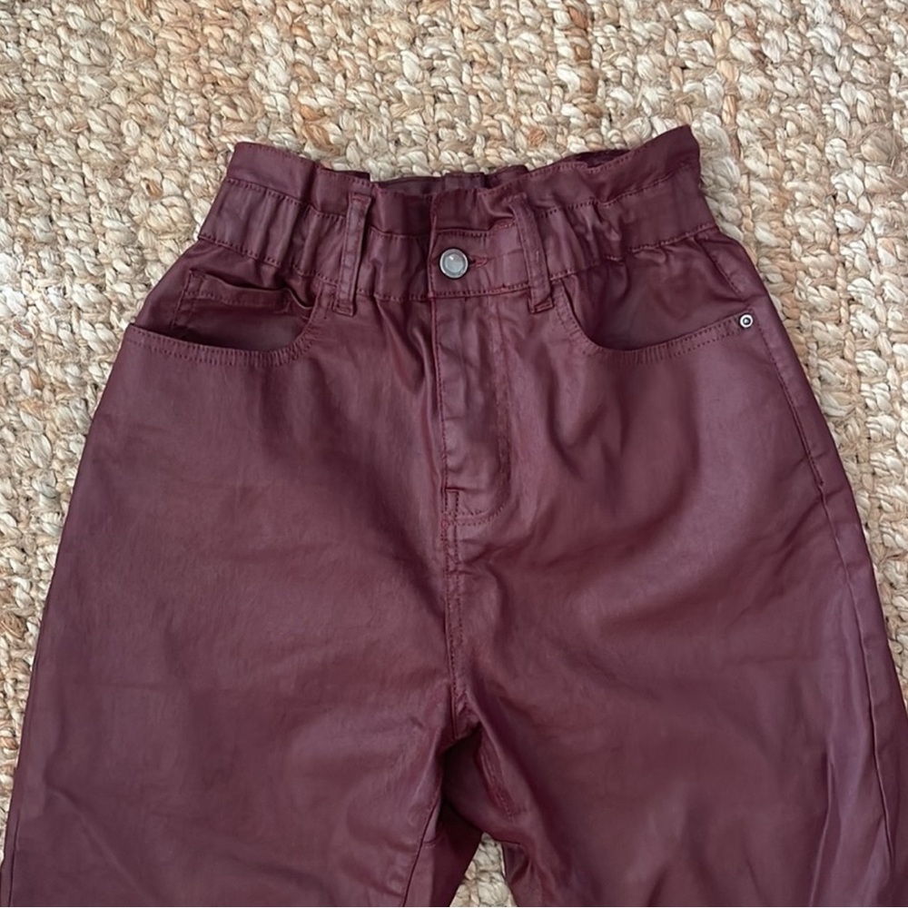 ZARA HIGH WAISTED  PARACHUTE JEANS BURGUNDY SIZE SMALL USA 2 - Picture 2 of 3